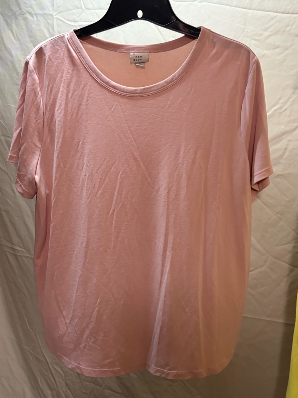 🛍️4 for 20🛍️ Bundle and save!      a new day pink Crewneck Tee